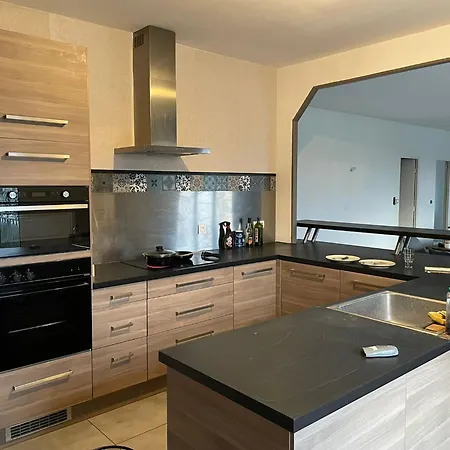 Гостевой дом Sweet Homes Cognac Privee Confortable N1 Шатобернар